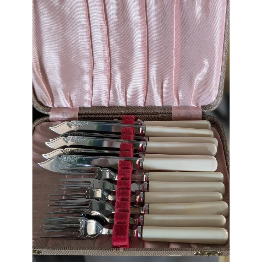 Art Deco Vintage Cased Fish Eat Cutlery Set Chrome Plate‎ Cream Handle 12pc (M)